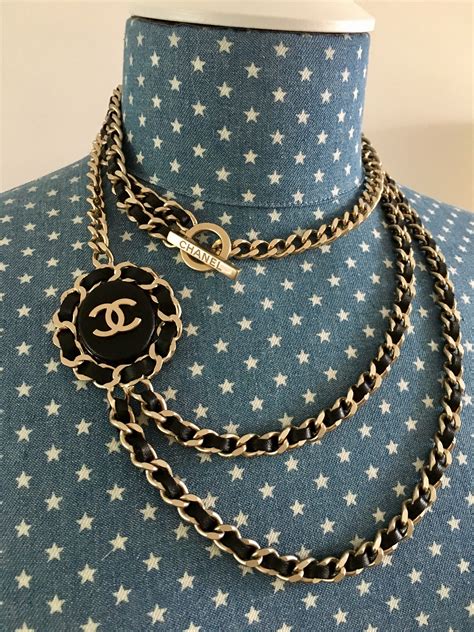 chanel jewelry necklace.